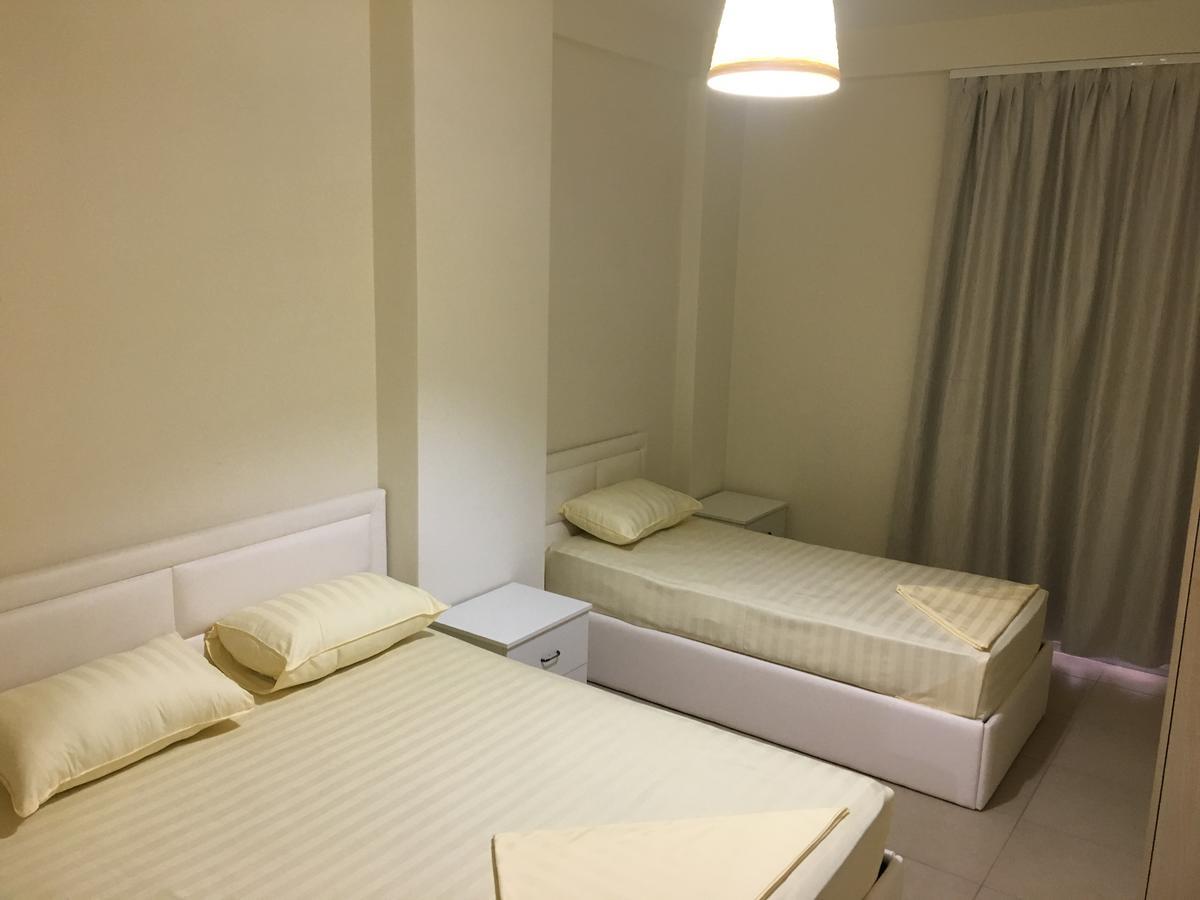 Alexander Rooms & Apartments Durrës 외부 사진