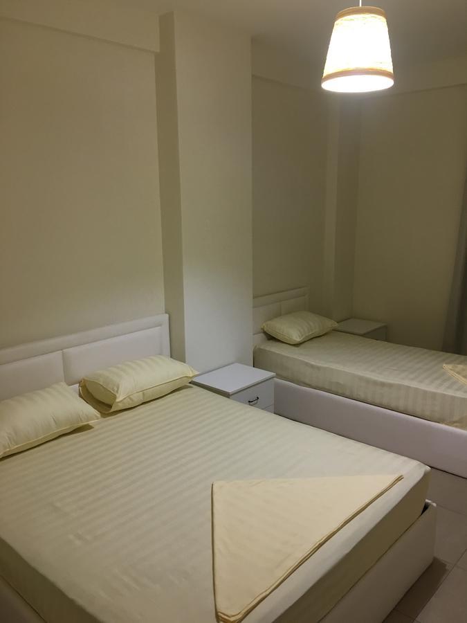 Alexander Rooms & Apartments Durrës 외부 사진