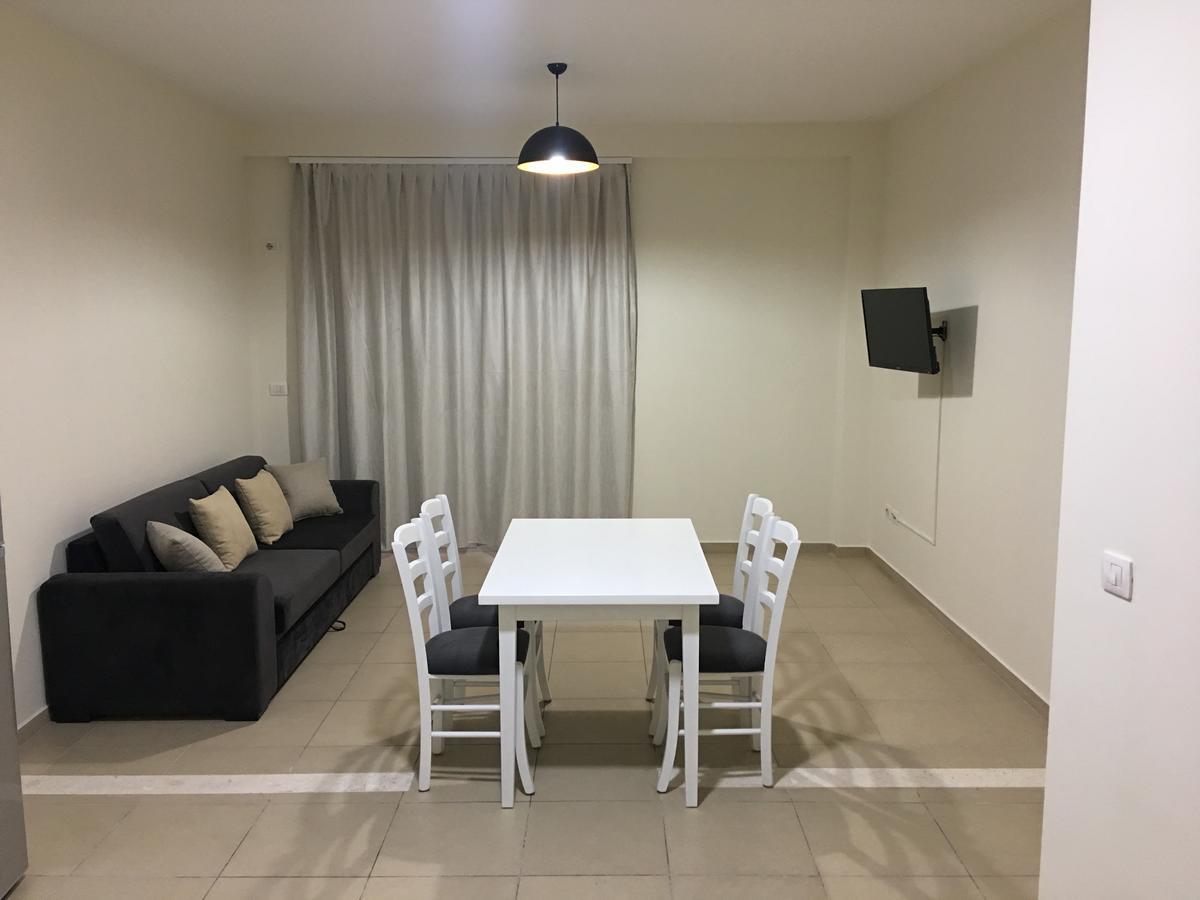 Alexander Rooms & Apartments Durrës 외부 사진